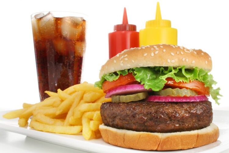Makanan berlemak dan bergoreng harus dielakkan semasa menurunkan berat badan