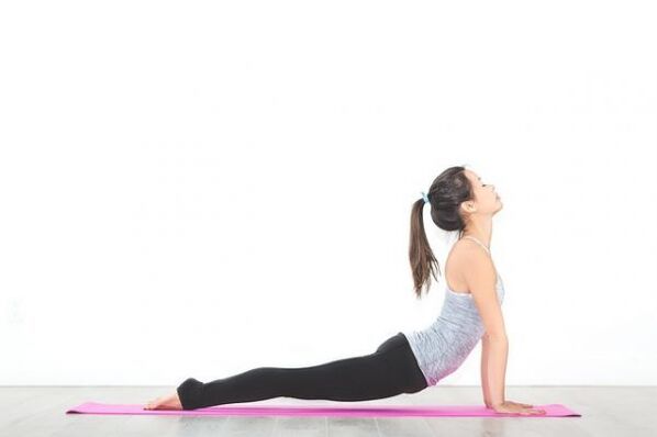 regangan yoga untuk menurunkan berat badan